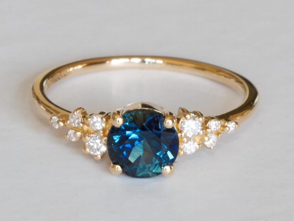 Mirabella Teal sapphire ring
