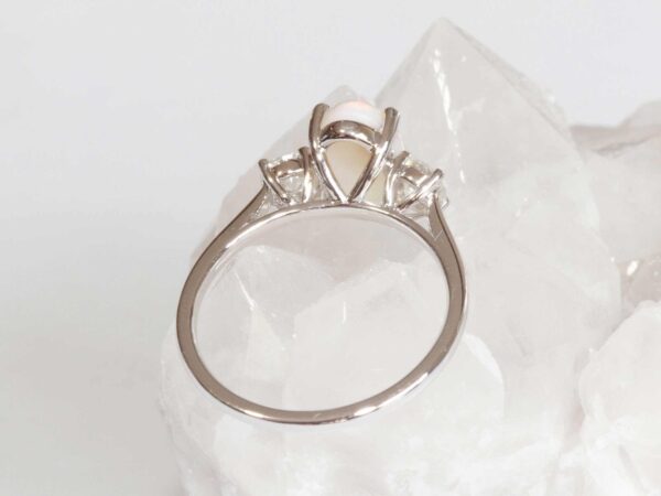 custom emerald ring | custom made gemstone ring | divine elements