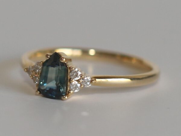 chloe ring | custom made gemstone ring | divine elements